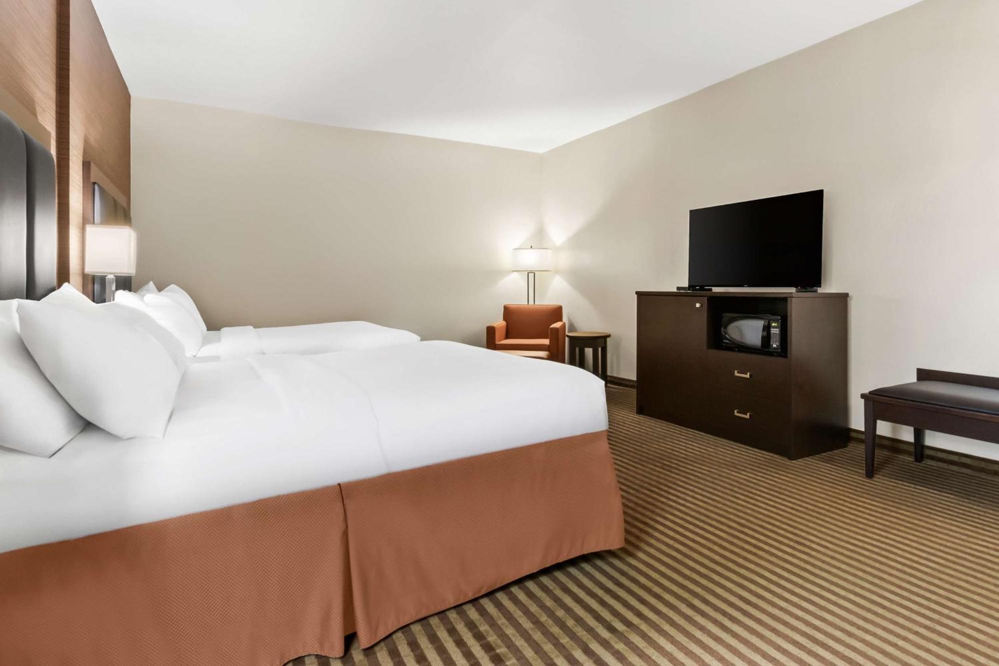 Best Western Plus Fergus Hotel Ngoại thất bức ảnh
