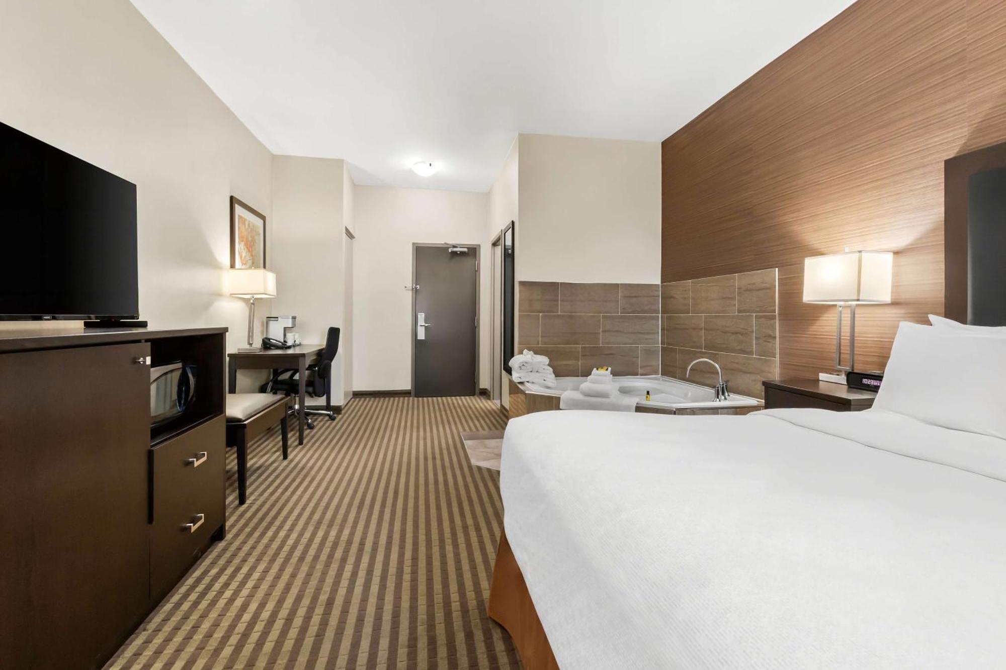 Best Western Plus Fergus Hotel Ngoại thất bức ảnh