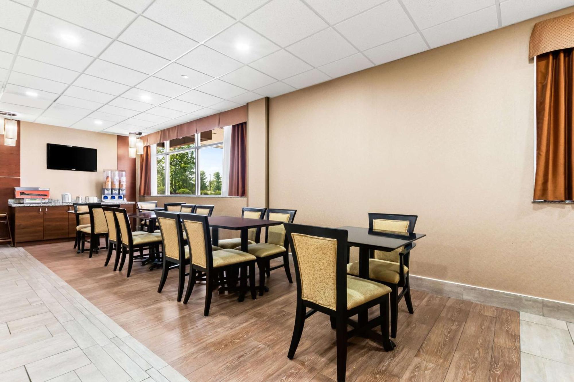 Best Western Plus Fergus Hotel Ngoại thất bức ảnh