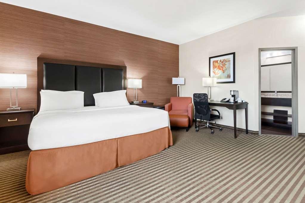 Best Western Plus Fergus Hotel Phòng bức ảnh